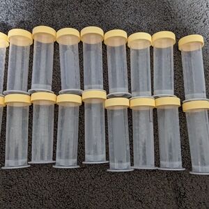 Lot of 18 Medela 2.7oz/80ml Breast Milk Colostrum Storage Containers/Bottles